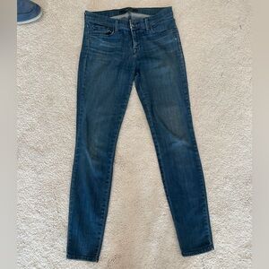 J Brand skinny Jean, low rise, size 27, medium wash